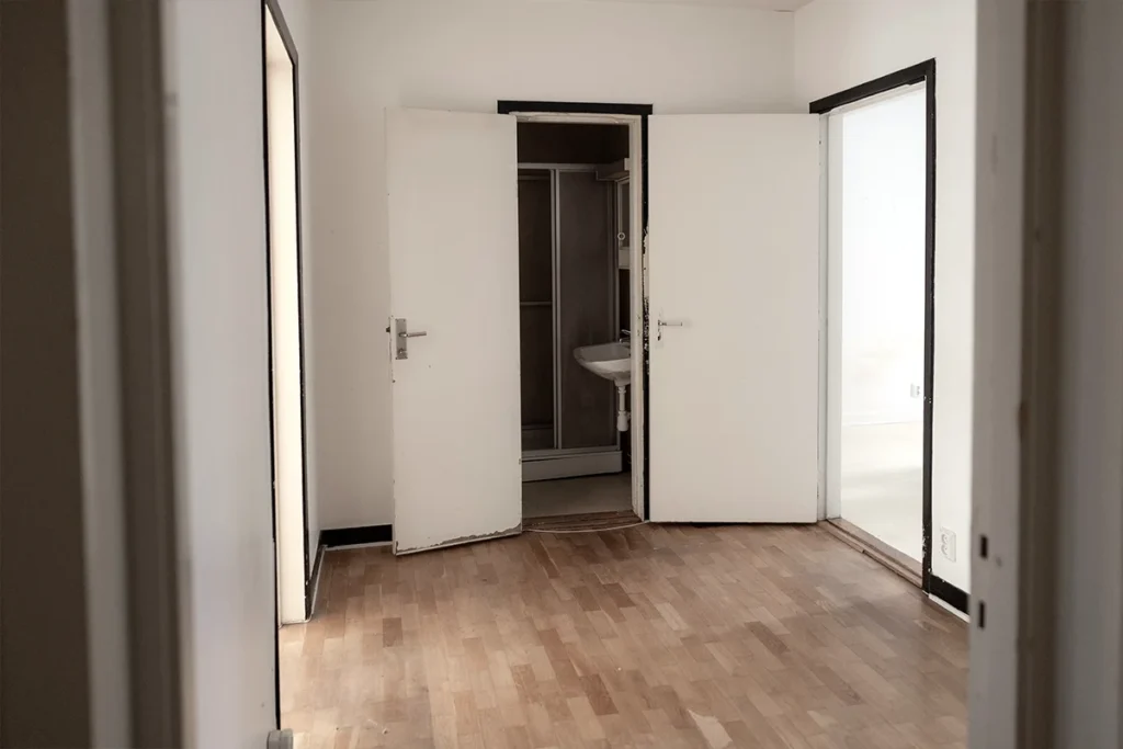 Hallen hos Pulsen Fastigheter innan renovering